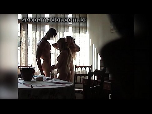 ❤️ Des amis sexuels invitent un homme géant et font un plan à trois avec lui Vidéo de baise at porn fr.online4sex.ru ❤